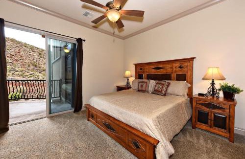 St. George Casa | Coral Vista Suite Resort Pools BBQ Fireplace Jacuzzi Tub A9