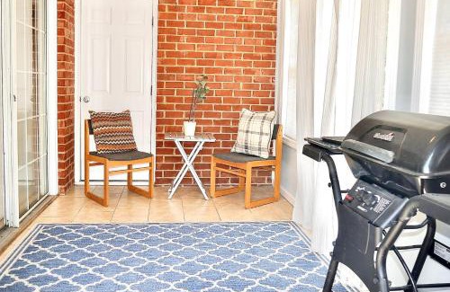 Charlotte Casa | Coralbell Villa - University City