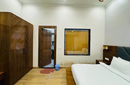 Garjia Hotel | Corbett Tusker Villa