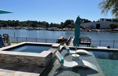 Cornelius Casa | Cornelius Lakefront, private pool, hot tub, game room and outdoor kitchen.