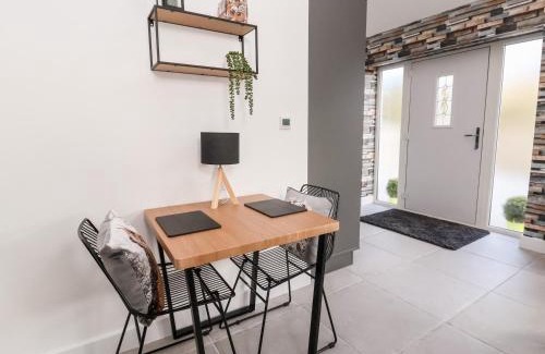 Saint Asaph Casa | Cornelyn Bach