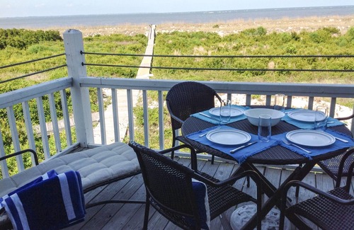Oceanmarsh Subdivision Condominio | Frente a la playa, espaciosa villa de lujo de 2 dormitorios en esquina, vistas espectaculares!