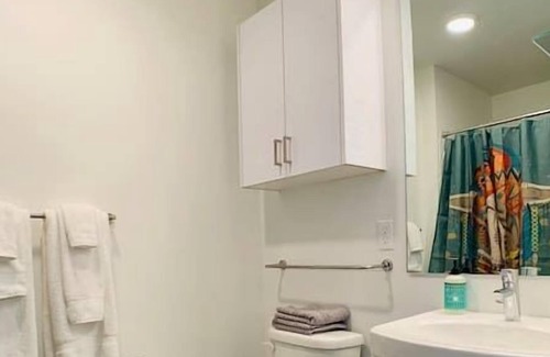 Roosevelt Condominio | Corner unit studio with natural light and premium amenities for a very comfortable quick stay.