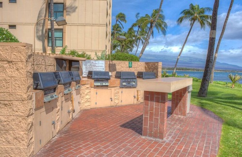Kihei Condominio | Unidad de esquina con vistas desde todas las ventanas - Críticas impresionantes