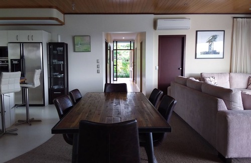 Coromandel Casa | Coromandel Views - Majestic Home/Stunning Outlook/Own Ensuites/Internet/Smart TV