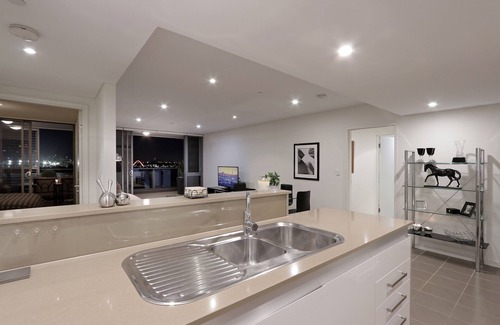 Burswood Apartamento | Apartamento Ejecutivo Premier de larga estancia - Impresionantes vistas al río y la ciudad