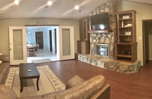 Matagorda Cabina | Corporativa / Familia / Grupo grande Pesca y pabellón de caza cerca de la playa!