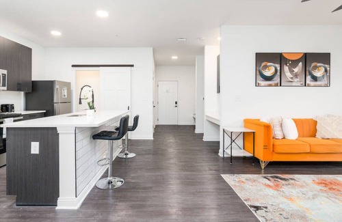 Whitestown Apartamento | Corporate Housing by MGM