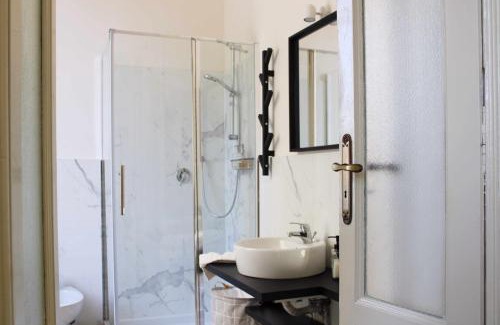 Vittorio Emanuele Apartamento | Corso vista mare - Casa Elegante by Italianhost