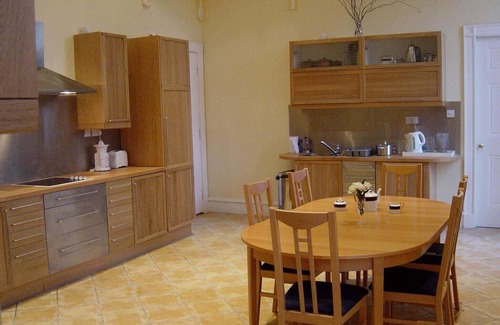 Fraserburgh Cabaña | CORTES HOUSE, pet friendly in Fraserburgh
