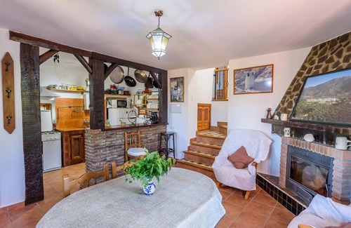 Orgiva Villa | Cortijo El Cerrillo Órgiva by Ruralidays