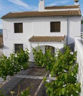 Moclin Casa | Cortijo Los Liñanes rural con piscina, barbacoa y vistas