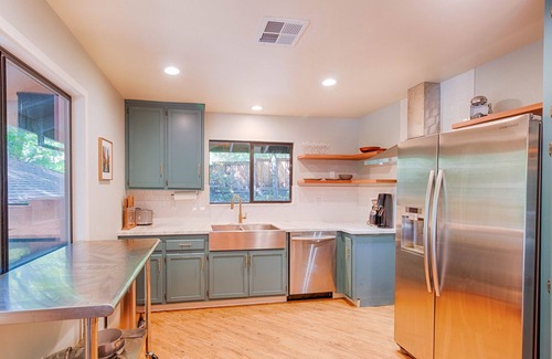 Healdsburg Cabina | El Cosmico - una cabaña vintage moderna