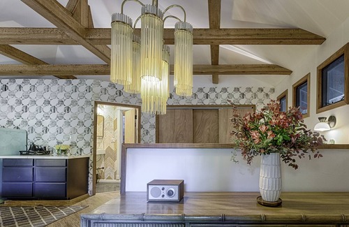 Healdsburg Cabina | El Cosmico - una cabaña vintage moderna