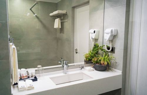 Shymkent Hotel | Cosmopolitan Hotel