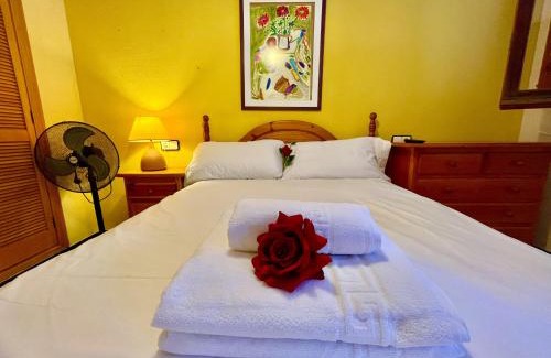 Los Arenales del Sol Apartamento | Costa Hispania House by Gloove