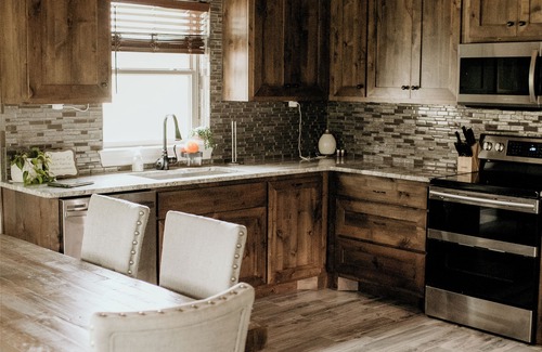 Kerrville Cabaña | Cosy 1-bedroom cottage with spring-fed creek and spectacular views