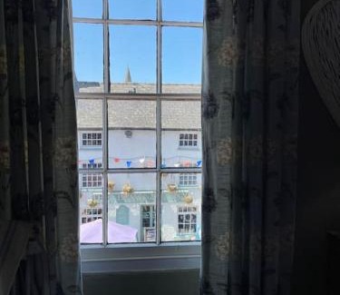 Crickhowell Apartamento | Cosy 2 bed flat in Crickhowell