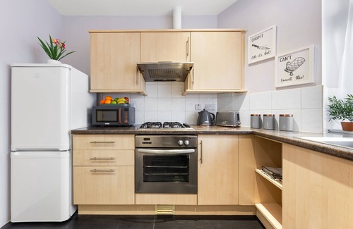 High Barnet Apartamento | Cosy 2-bedroom flat with a king-size bed in London, UK. Close to all airports!