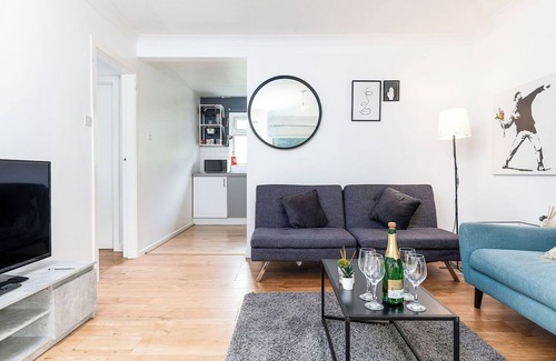 Forest Fields Apartamento | Cosy 3-Bed Flat with Free Parking, 5 minutes away from the City Centre