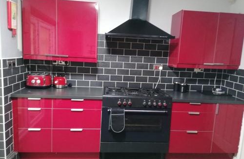 Dudley Casa | Cosy 3 bedroom house near dudley zoo