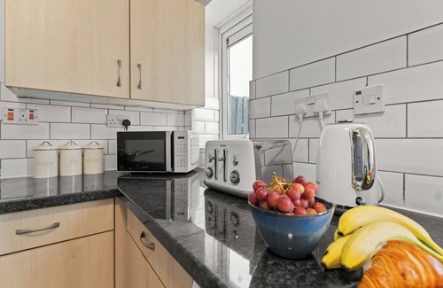Walsall Casa | Cosy 3-bedroom house suitable for short or long stay in the city of Walsall