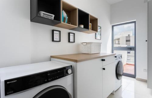 Mosta Apartamento | Cosy 3BR Duplex Penthouse with Terrace & Views by Isola360