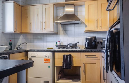 West Hill Casa | Cosy 4 Bed Wimbledon Home- Ideal for Families/London City Explorers/Sports Fans!