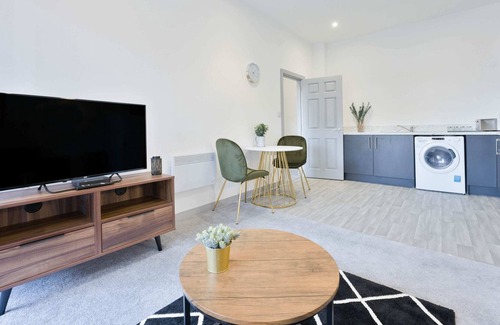 Brierley Hill Apartamento | Cosy and Bright 1 Bedroom Apartment, Dudley