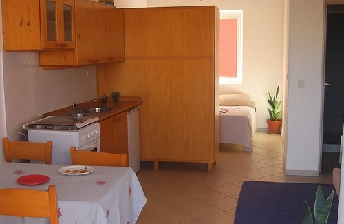 Maio Apartamento | Cosy and functional, 30 m2 apartment + terrace in Vila do Maio, CAPE VERDE