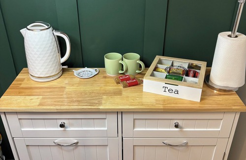 Bromsgrove Apartamento | Cosy Annexe Near Park & Town