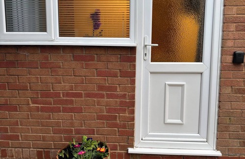 Bromsgrove Apartamento | Cosy Annexe Near Park & Town