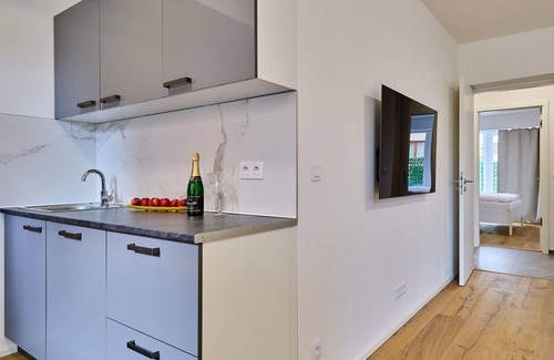 Svoboda nad Upou Apartamento | Bonito apartamento para 4 personas con WIFI, TV, terraza y mascotas permitida