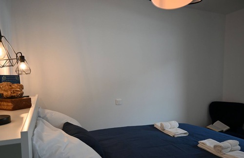 Savignac-les-Ormeaux Apartamento | Estudio-Apartamento-Baño con ducha-Vista a la Calle