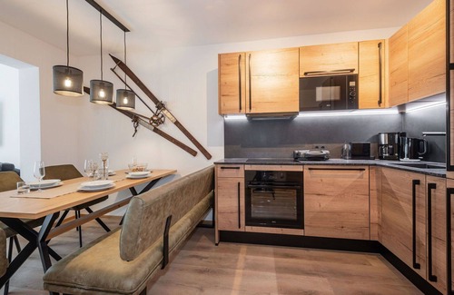 Kirchberg in Tirol Apartamento | Bonito apartamento para 6 personas con WIFI, piscina, TV y terraza