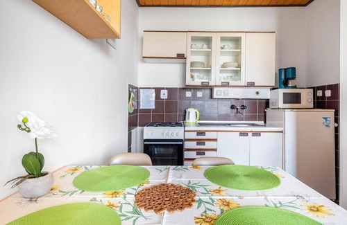Rabyne Apartamento | Precioso apartamento para 5 personas con WIFI, patio, mascotas permitida y vista panorámica