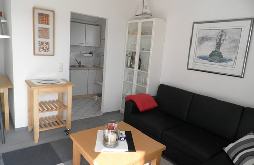 Nienhagen Apartamento | Acogedor apartamento con balcón, a 400 metros de la playa, perro bajo petición