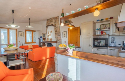 Paduledda Apartamento | Hermoso apartamento para 6 personas con A/C, WIFI, TV y terraza