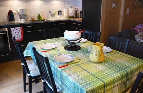 Ormont-Dessus Apartamento | Acogedor apartamento para 4 personas con WIFI, TV, balcón y vista panorámica