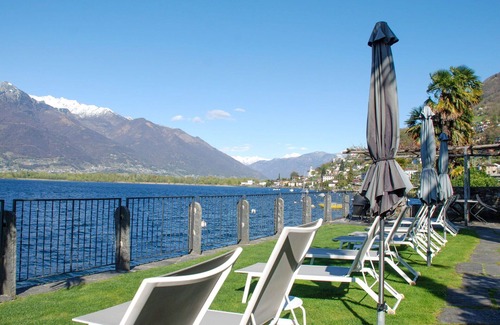 Vira Apartamento | Bonito apartamento para 3 personas con WIFI, piscina, TV y patio