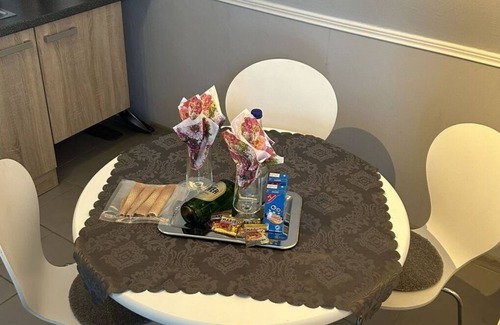 Westerholt Apartamento | Bonito apartamento para 4 personas con WIFI, TV, patio y mascotas permitida