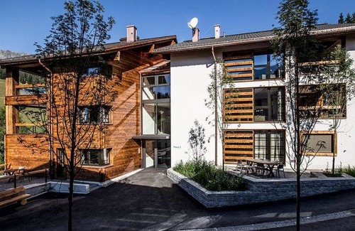 Parpan Apartamento | Acogedor apartamento para 4 personas con WIFI, TV, balcón, mascotas permitida y aparcamiento