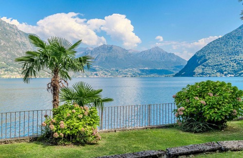 Claino Con Osteno Apartamento | Bonito apartamento para 4 personas con WIFI, TV y balcón