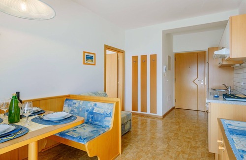 Andriano Apartamento | Acogedor apartamento para 4 personas con WIFI, piscina, TV y patio