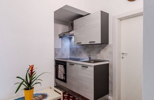 Cima Apartamento | Acogedor apartamento para 4 personas con TV, patio y mascotas permitida