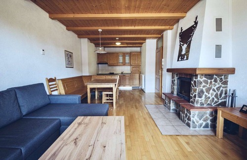 Hocko Pohorje Apartamento | Bonito apartamento con piscina, WIFI, TV, balcón, mascotas permitida y vista panorámica