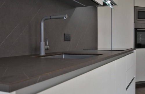 Ardenno Apartamento | Precioso apartamento para 5 personas con WIFI, piscina, TV y terraza