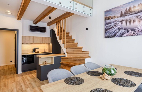 Abertamy Apartamento | Precioso apartamento para 5 personas con A/C, WIFI, TV y balcón
