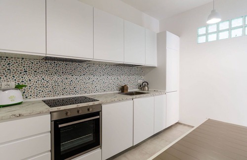Bussana Apartamento | Bonito apartamento para 6 personas con WIFI, A/C, TV, terraza y mascotas permitida