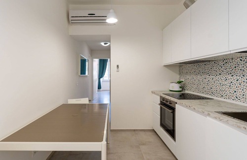 Bussana Apartamento | Bonito apartamento para 6 personas con WIFI, A/C, TV, terraza y mascotas permitida